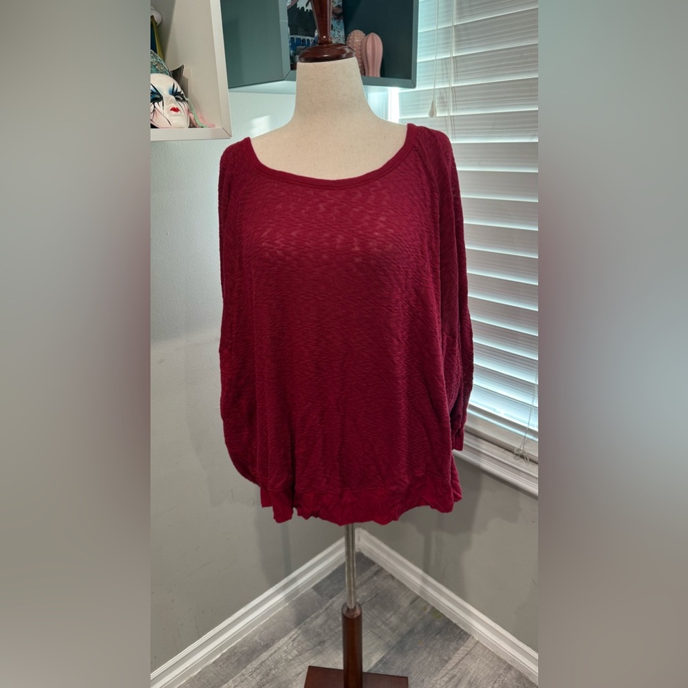 Pleione Red Sweater Top‎
